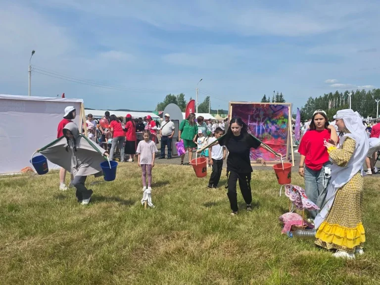 Интерактивная площадка в рамках проведения татарского национального праздника Сабантуй