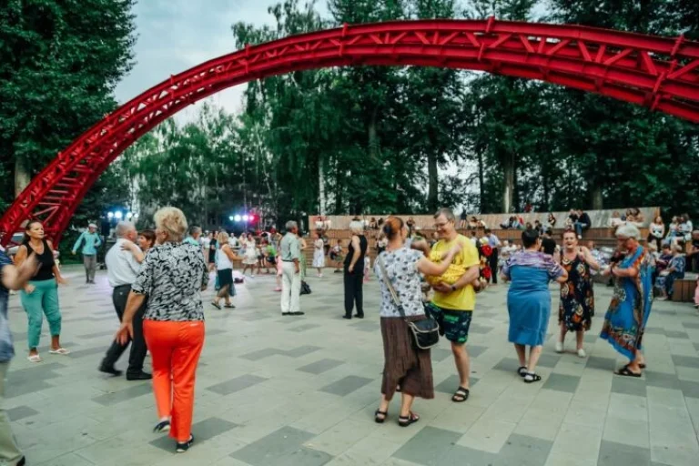 Дискотека "Фиалка"