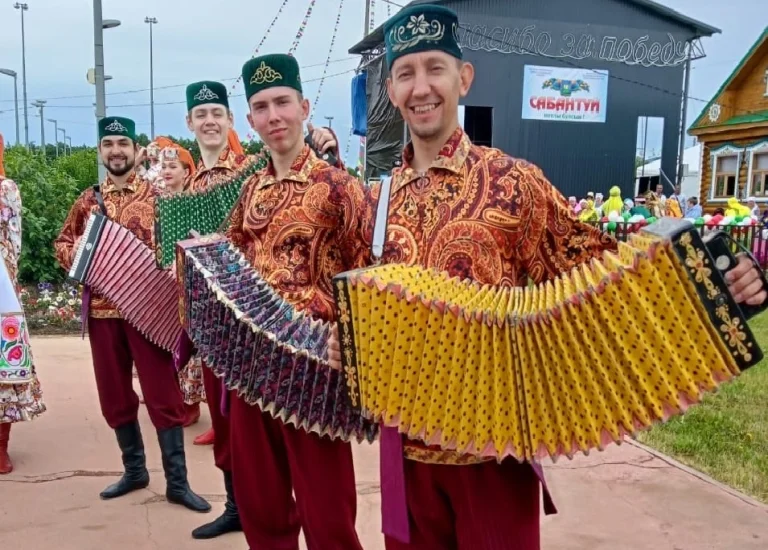 САБАНТУЙ - НАЦИОНАЛЬНЫЙ ПРАЗДНИК