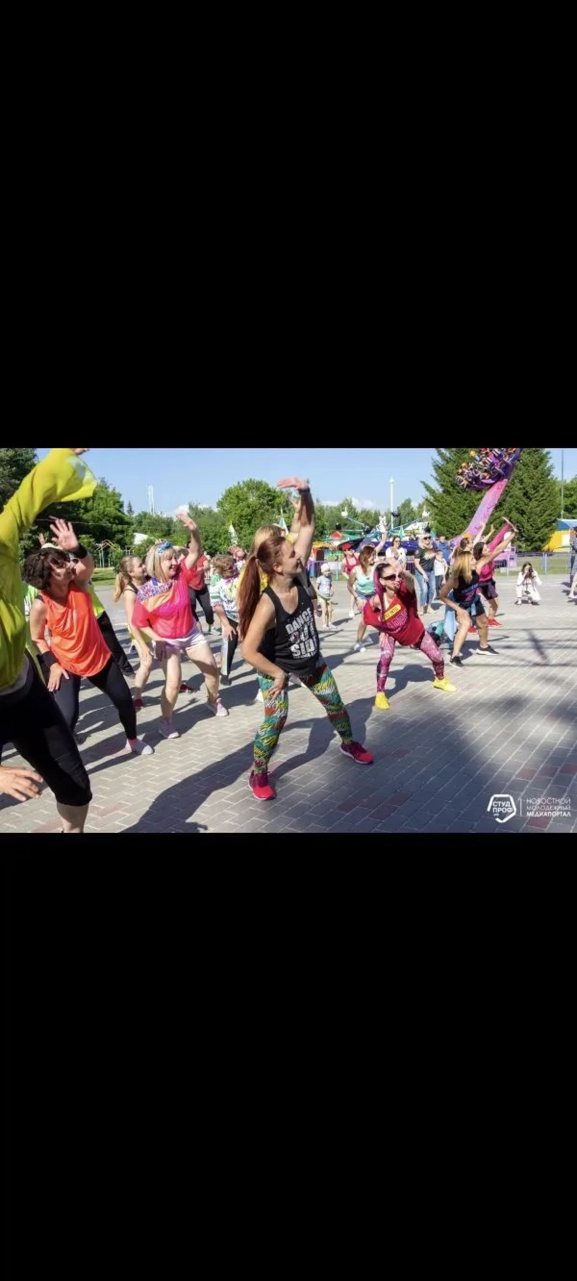 Треннировки по программе Zumba fitness с Олимовой Яной
