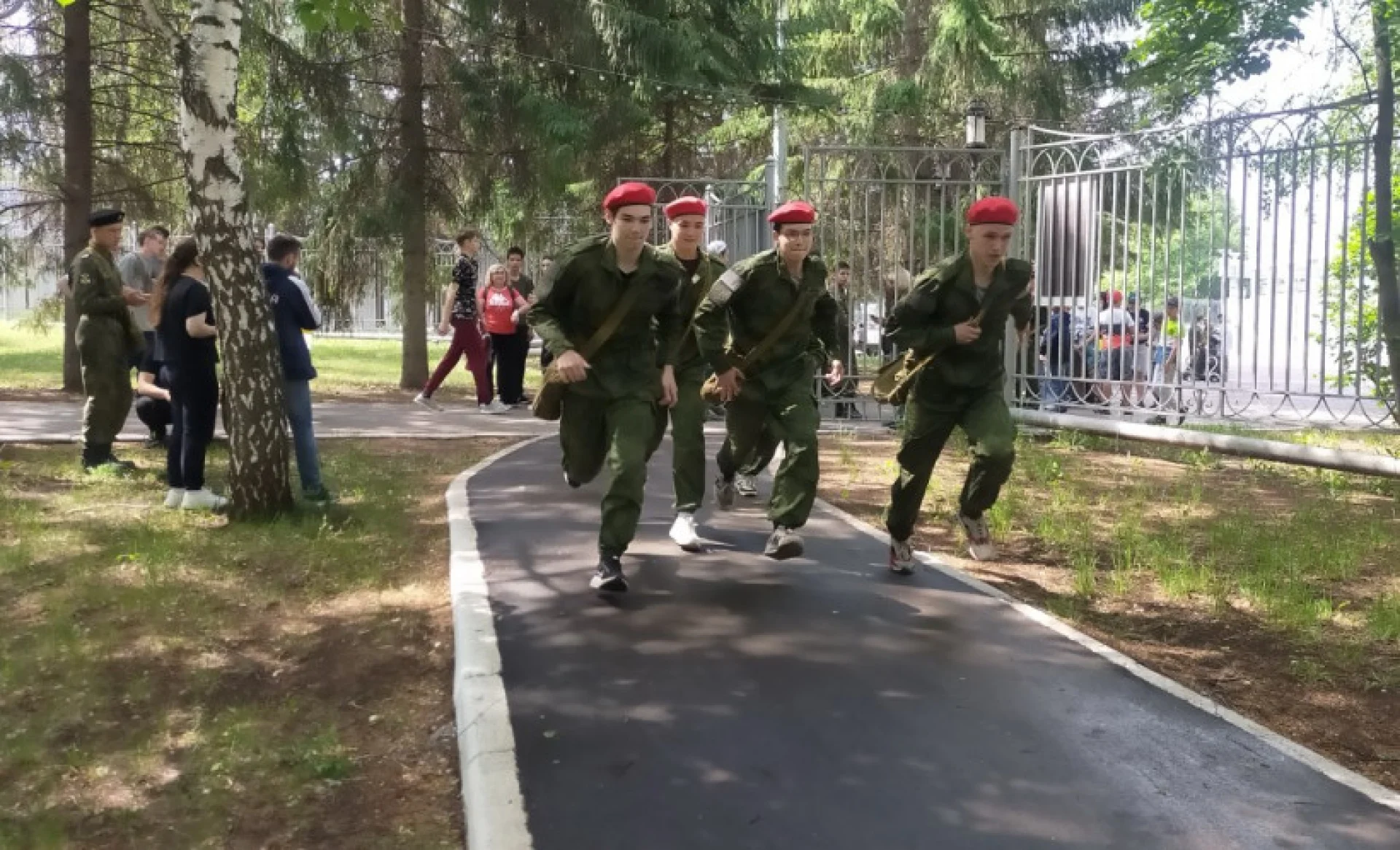 Военно-спортивная игра "Тропа мужества"