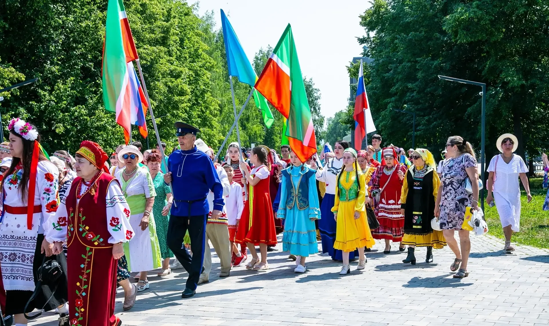 Шествие парада дружбы