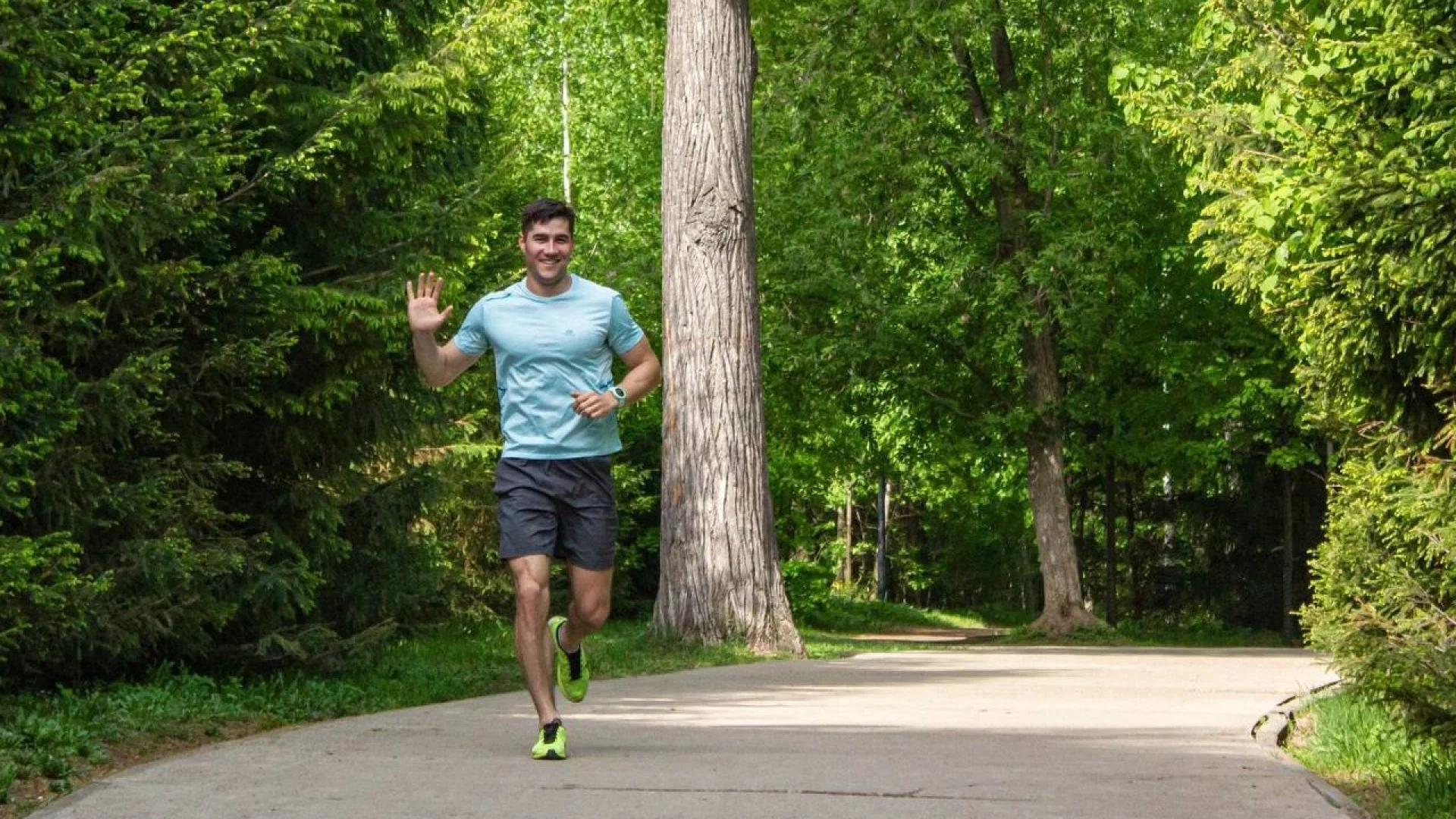 Беговая тренировка в парке им. Горького