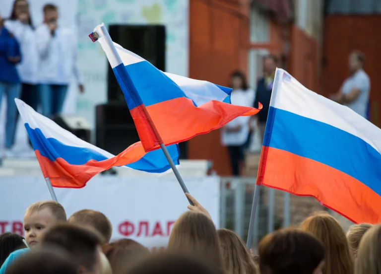 Россия көне