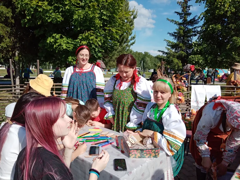 Роспись русской матрёшки