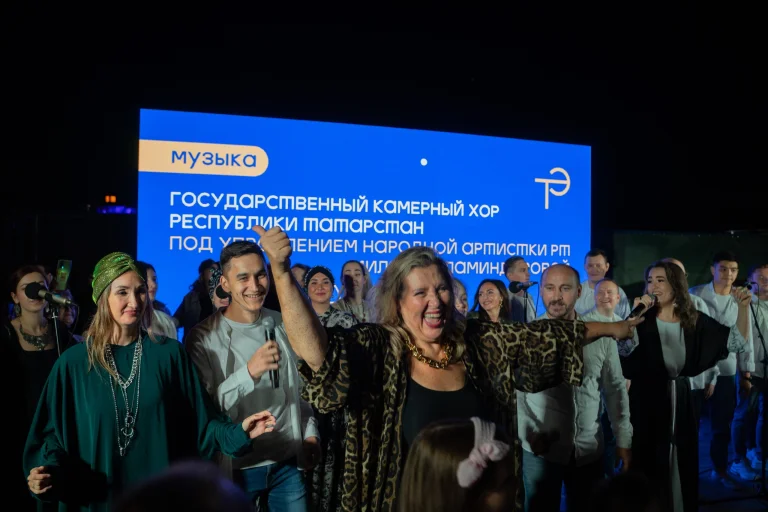 Караоке с хором в парке "Черное озеро"