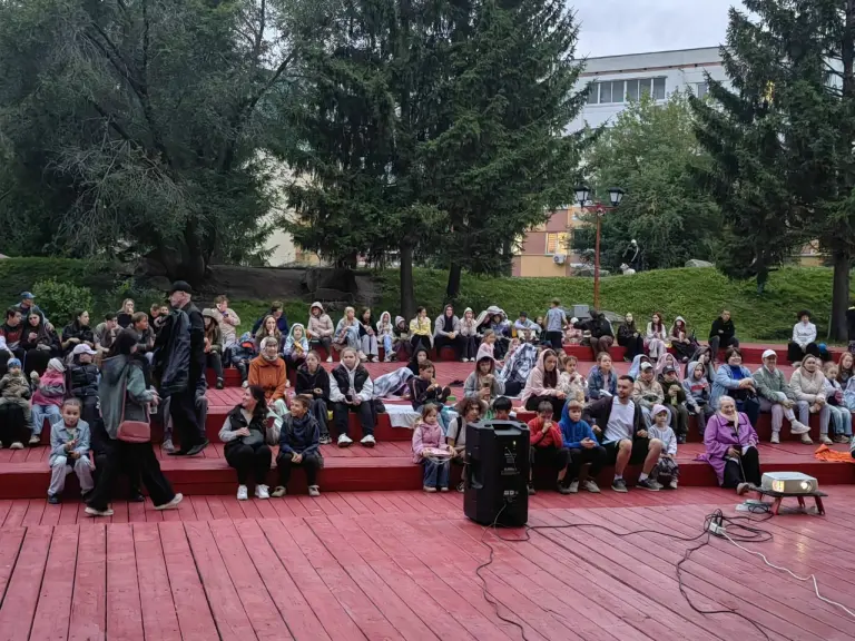 Показ фильмов
