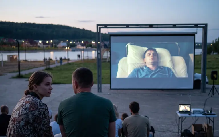 Показ художественного фильма «Каждый мечтает о собаке»