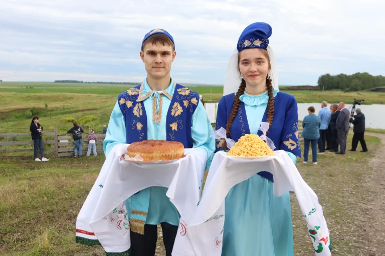 Праздник улицы "Не забудем нашу малую родину"