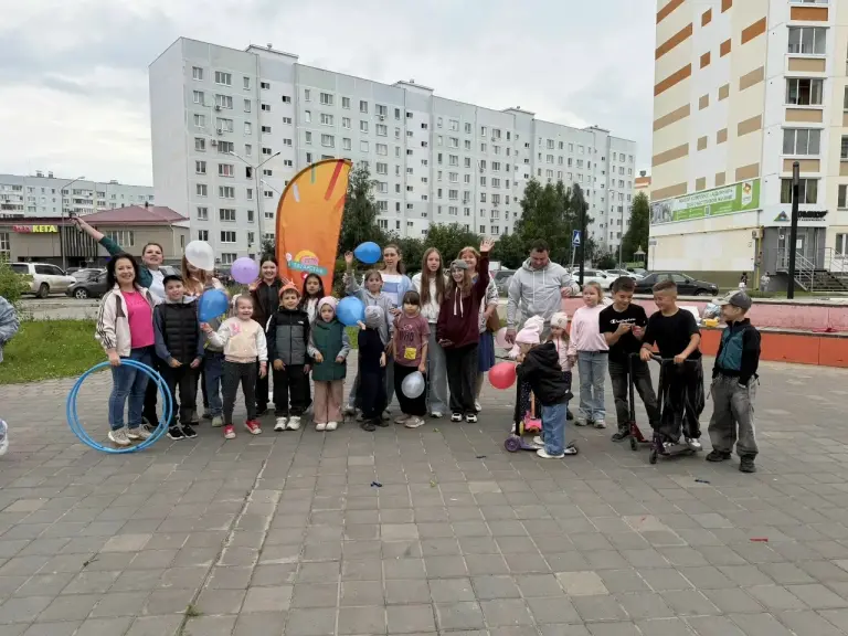 Праздничная программа «Ромашковое поле»