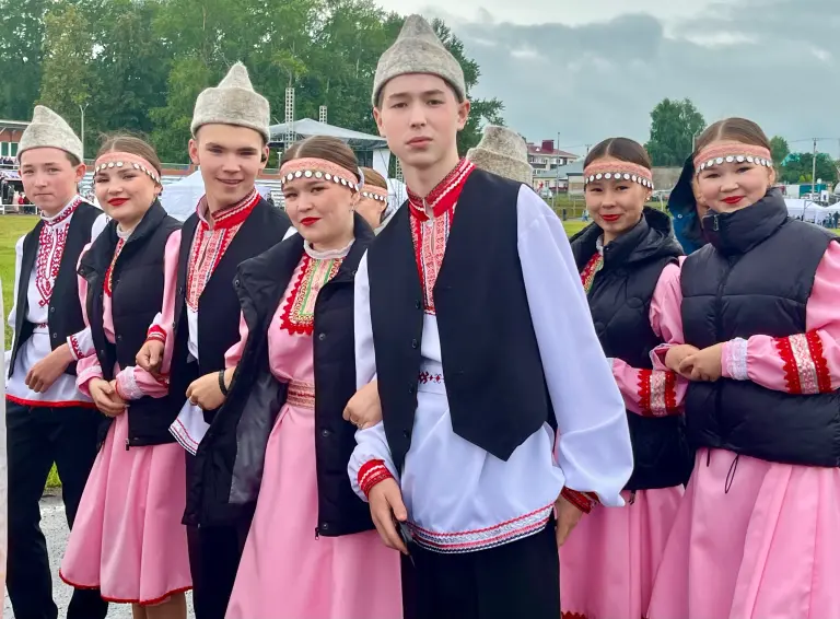 Сохраняя традиции – праздник фольклора