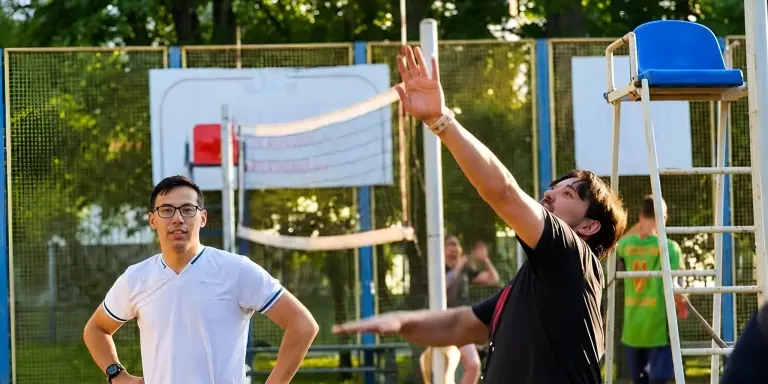 Спортивный парковый сезон. Пляжный волейбол