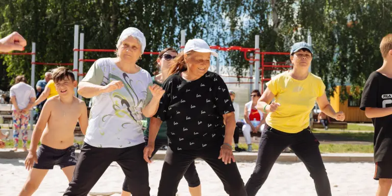 Спортивный парковый сезон. Бачата