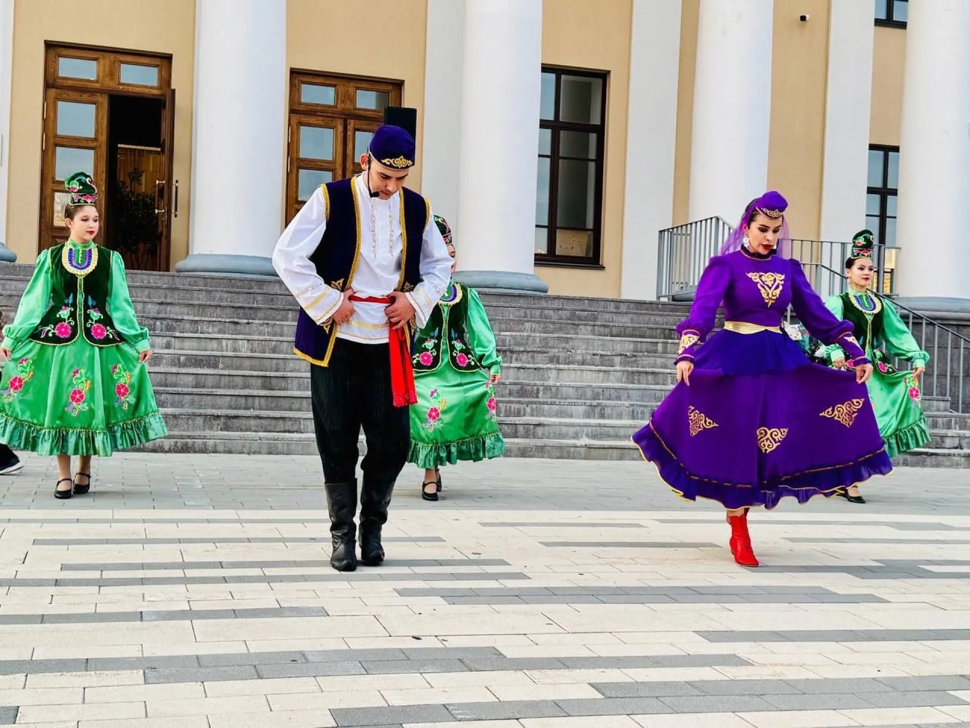 Танцуем вместе: ритмы парка