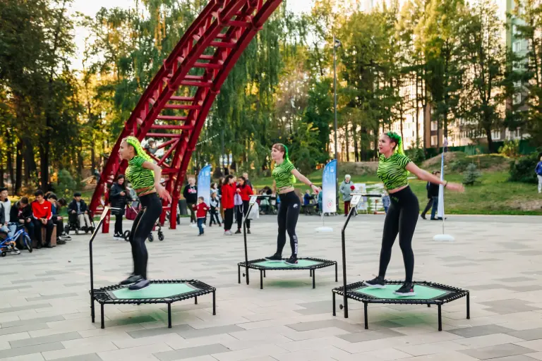 «Прыгай в такт»