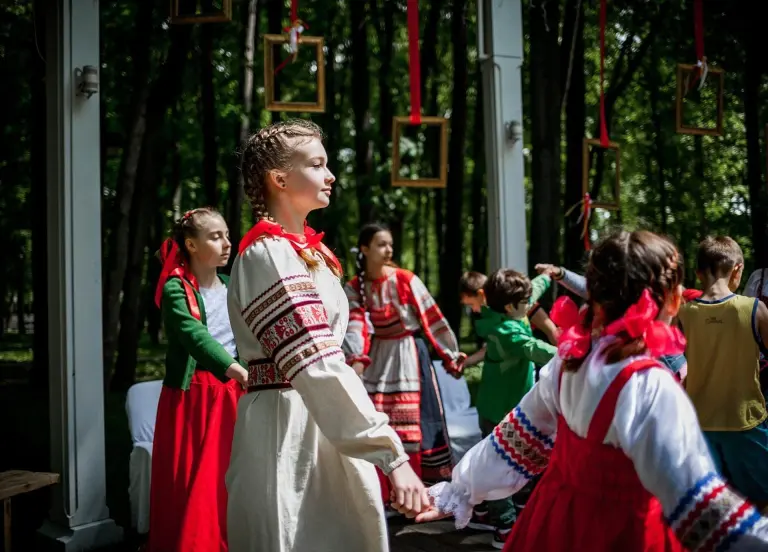 Хоровод народных сказок