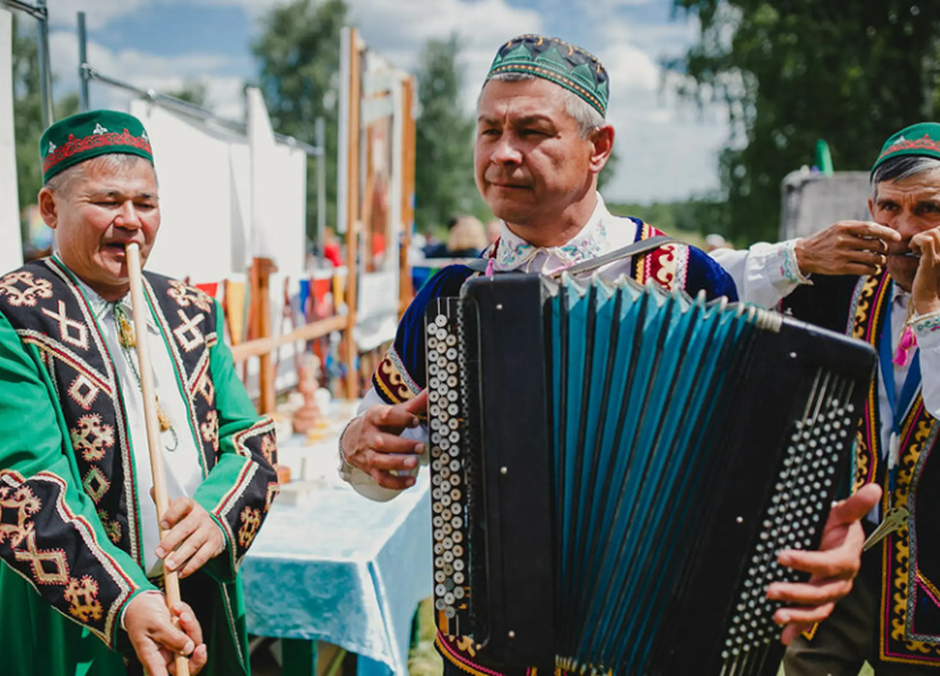 Играй гармонь