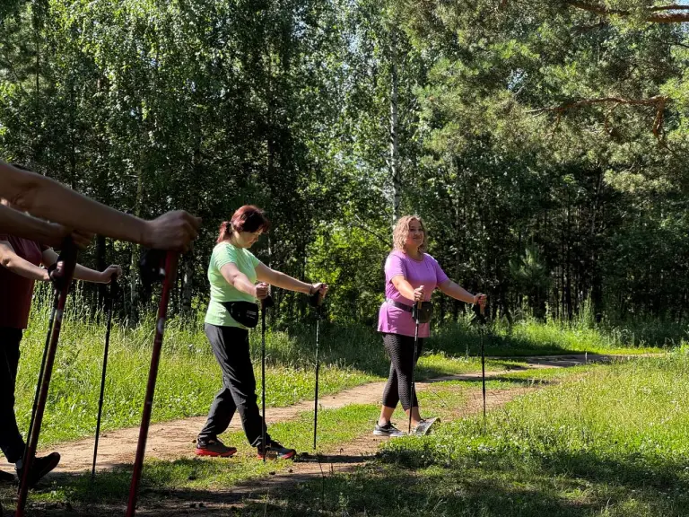 Скандинавская ходьба с Еленой Серовой