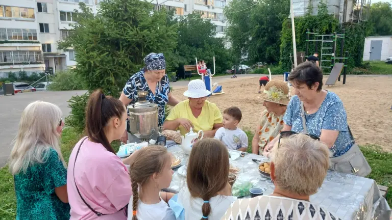 Чәй эчү «Самовар янында»
