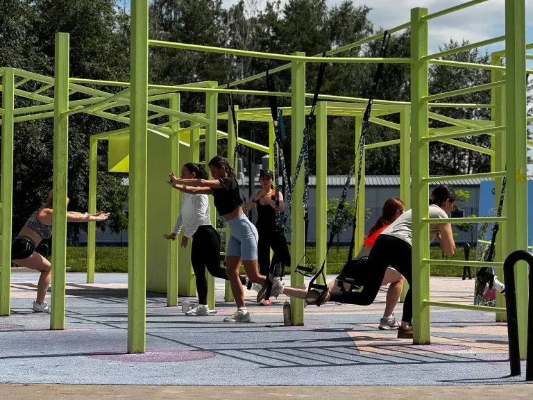 Тренировка на TRX петлях от Карповой Аделии