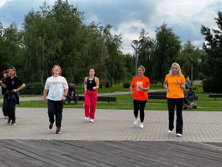 Тренировка по программе Zumba fitness с Олимовой Яной