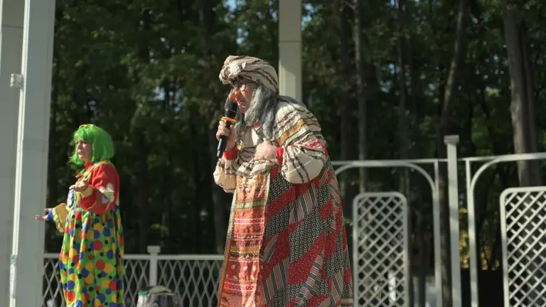 Театрализованное представление «Точка, запятая»