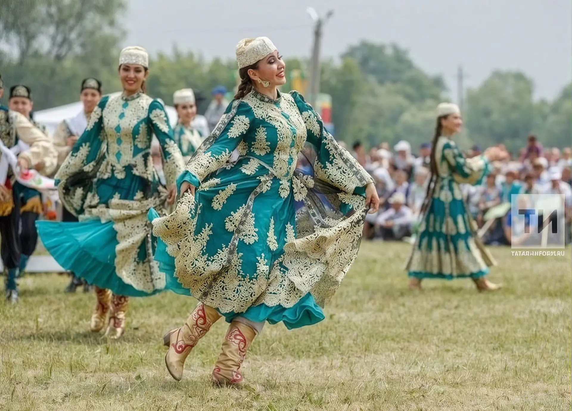 Праздничная программа «Красота родной земли»