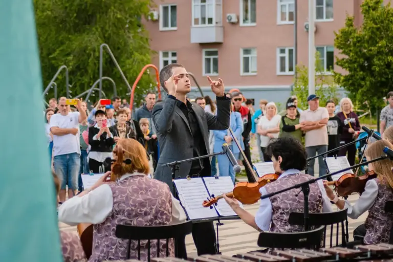 Скрипка жысынлы үкчәгән
