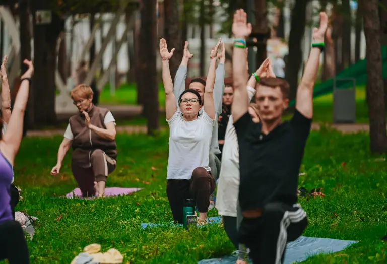 Спортивный парковый сезон. Растяжка