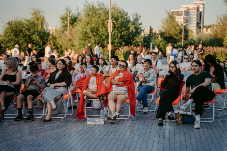 Кинопоказ в парке