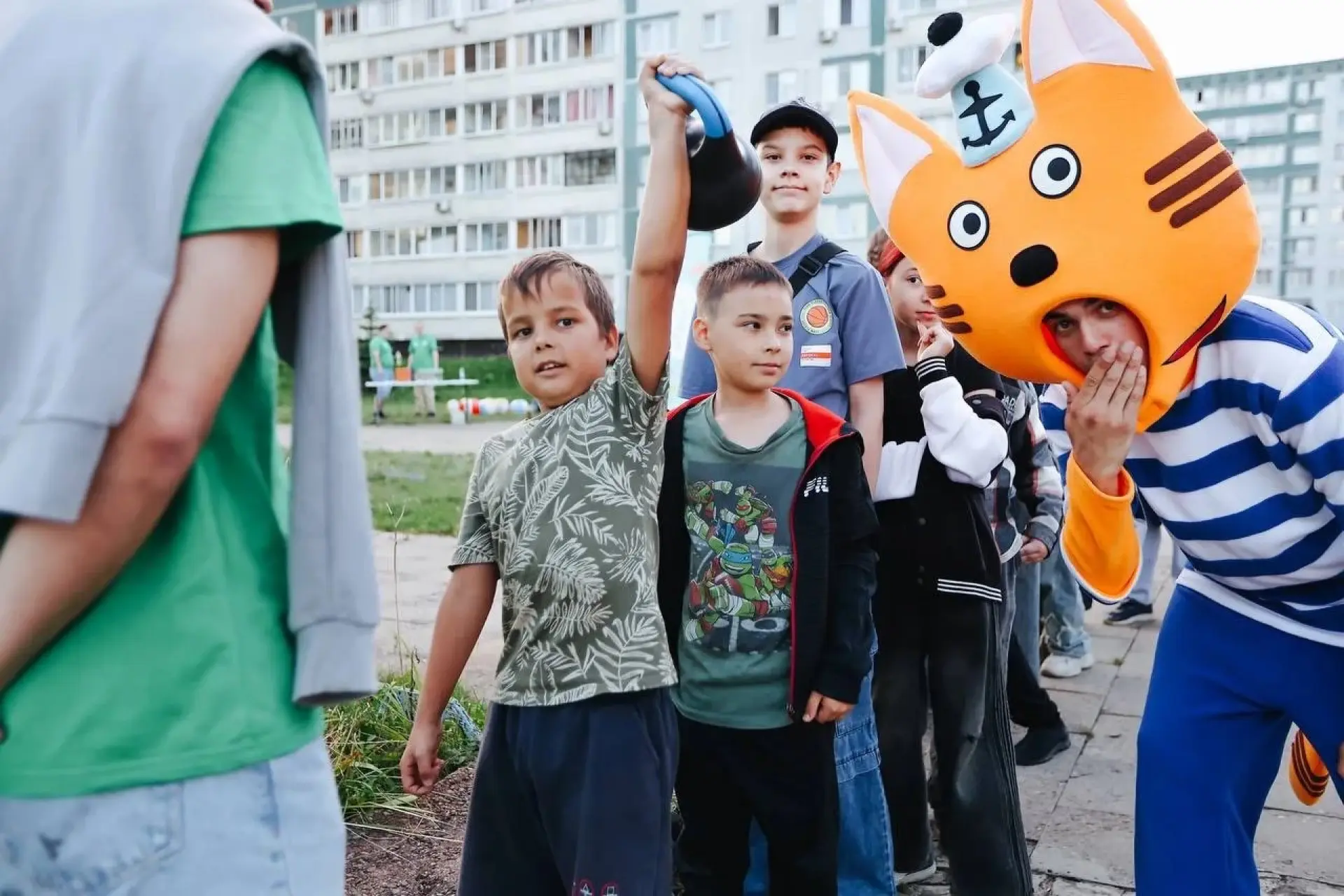 Большой праздник нашего двора