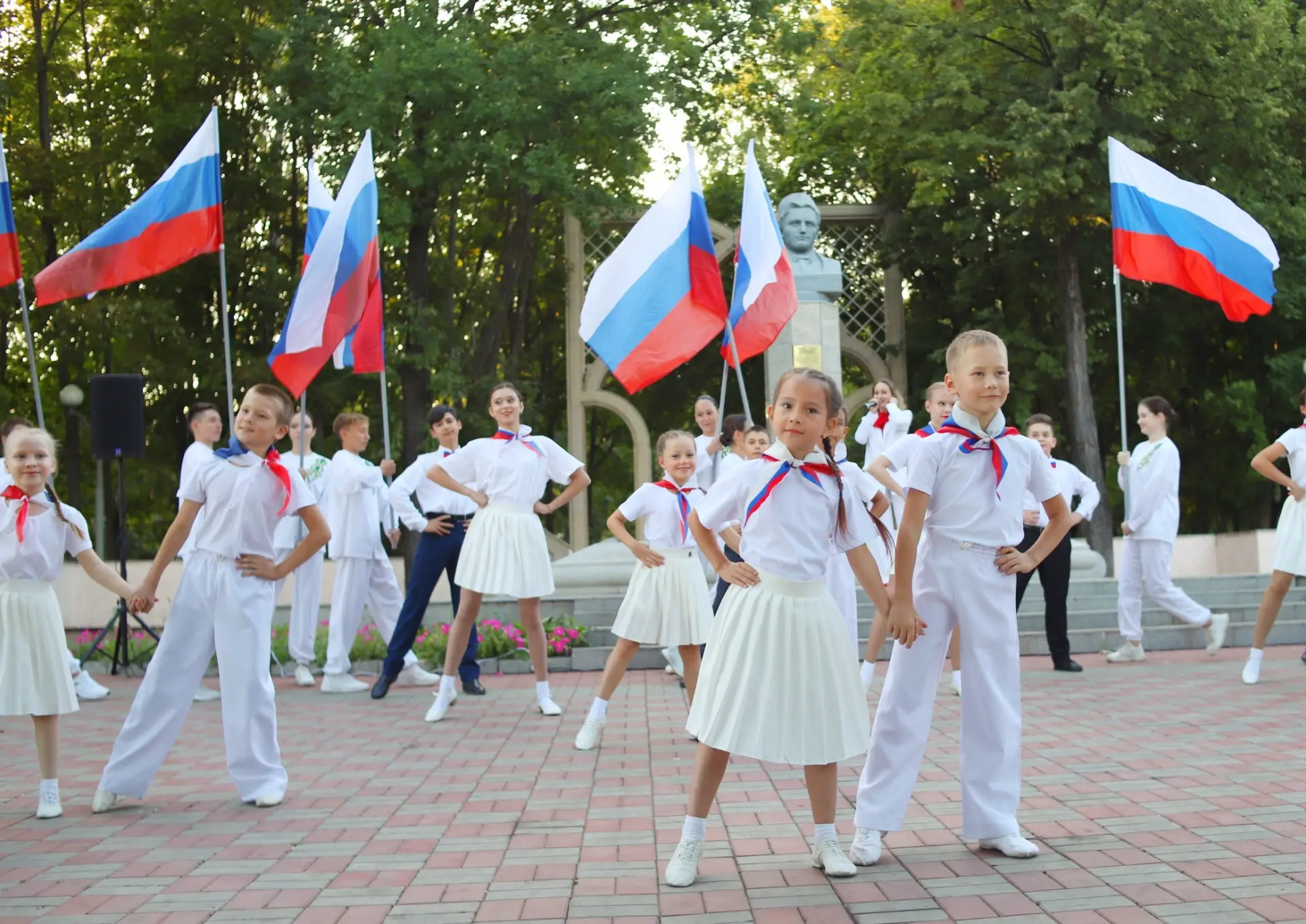 В единстве народов - сила России
