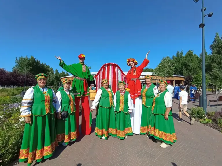 «Праздник двора»
