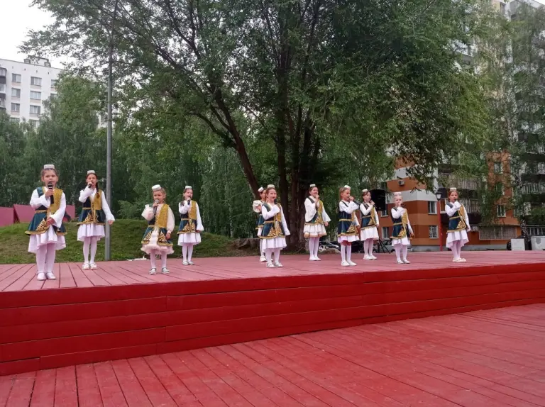 Мир во имя будущего