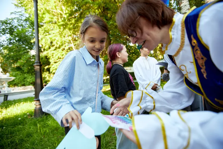 Сөз белгечеләр