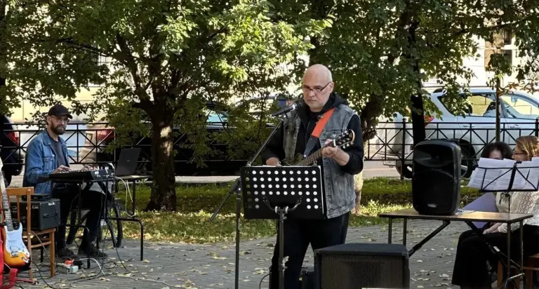 «Ирланд акценты белән КИНО»
