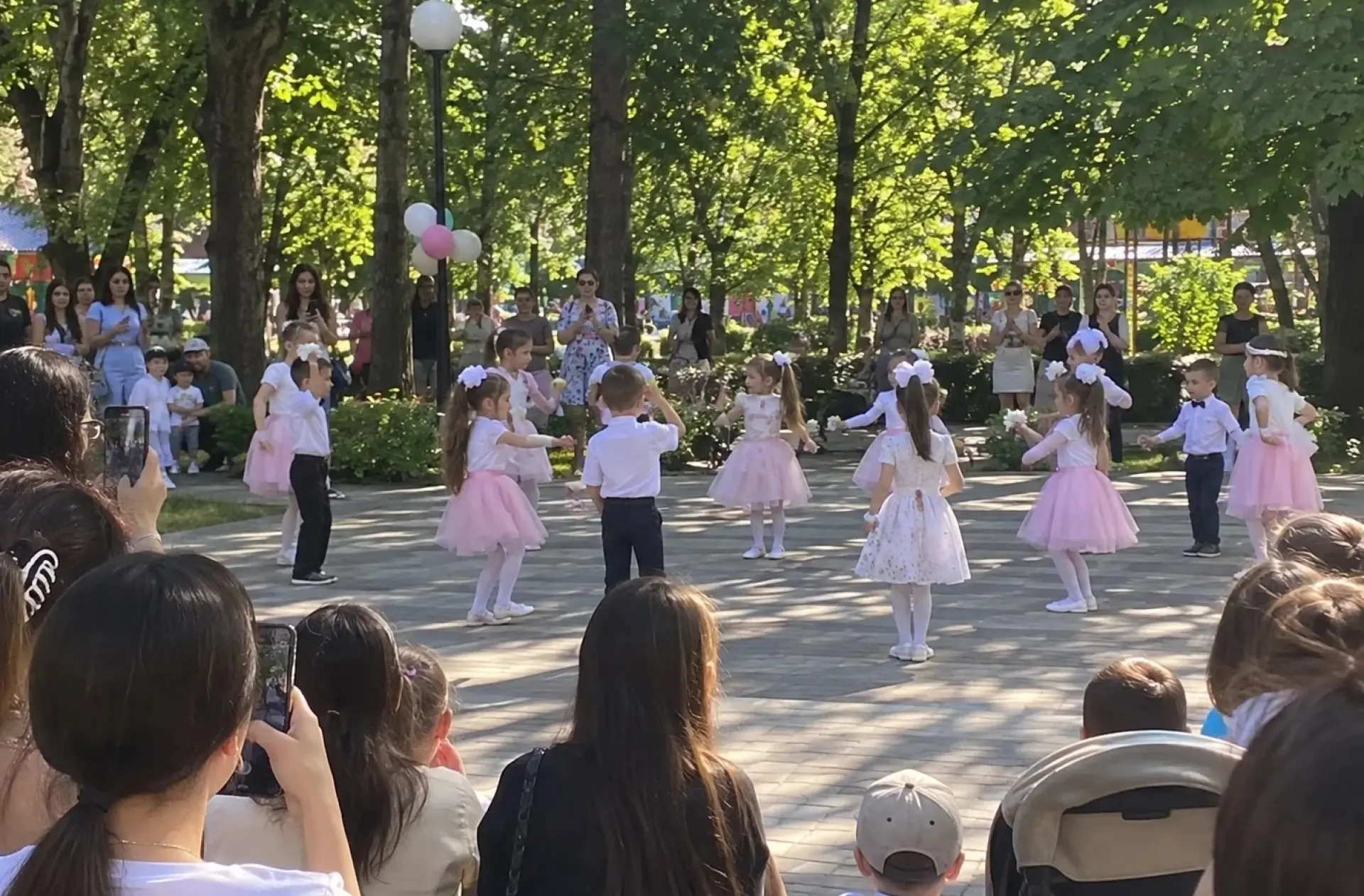 Өлкәннәр көненә багышланган «Көзге шәфкатьлелек букеты» концерты